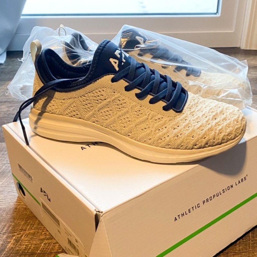 APL Techloom Phantom